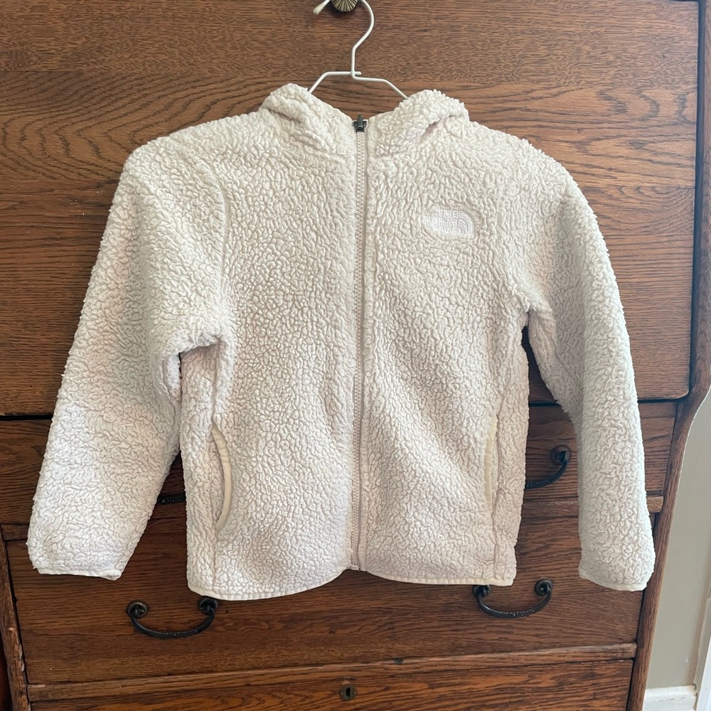 Girl’s used The North Face White fleece Jacket